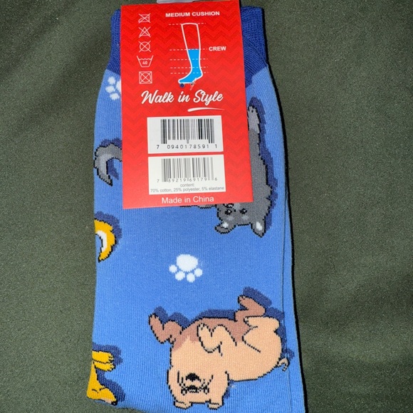 Blue Dog Pattern Crew Socks - Picture 2 of 2